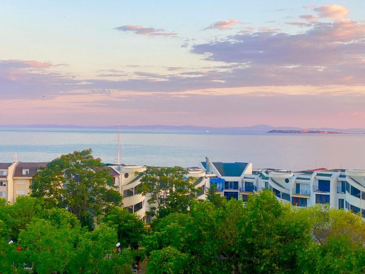 Delfin Sea View Apartment Свети Влас Екстериор снимка
